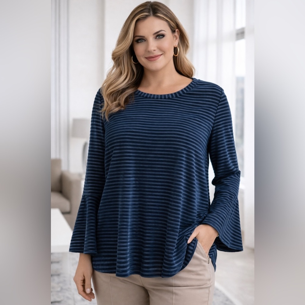 Michael Kors Women’s Turquoise Velour Stripe Bell Sleeve Top Size 2X